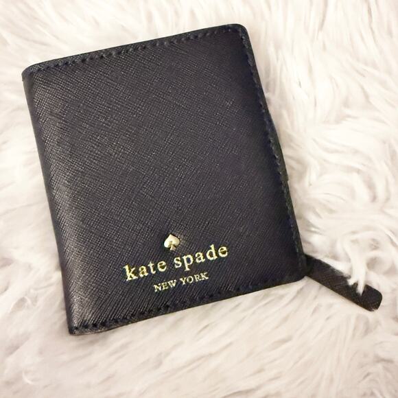 KATE SPADE | Cedar Street Small Stacy Navy Blue Saffiano Leather Bi-fold Wallet - Picture 1 of 10